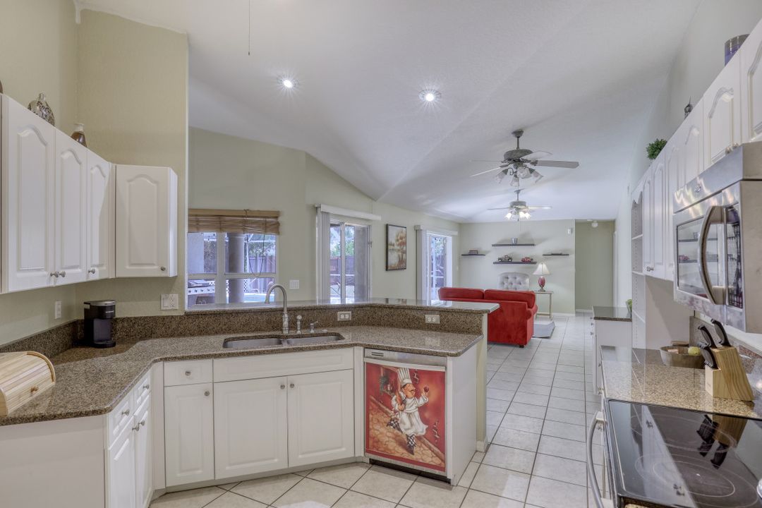 314 SE 22nd St, Cape Coral, FL 33990