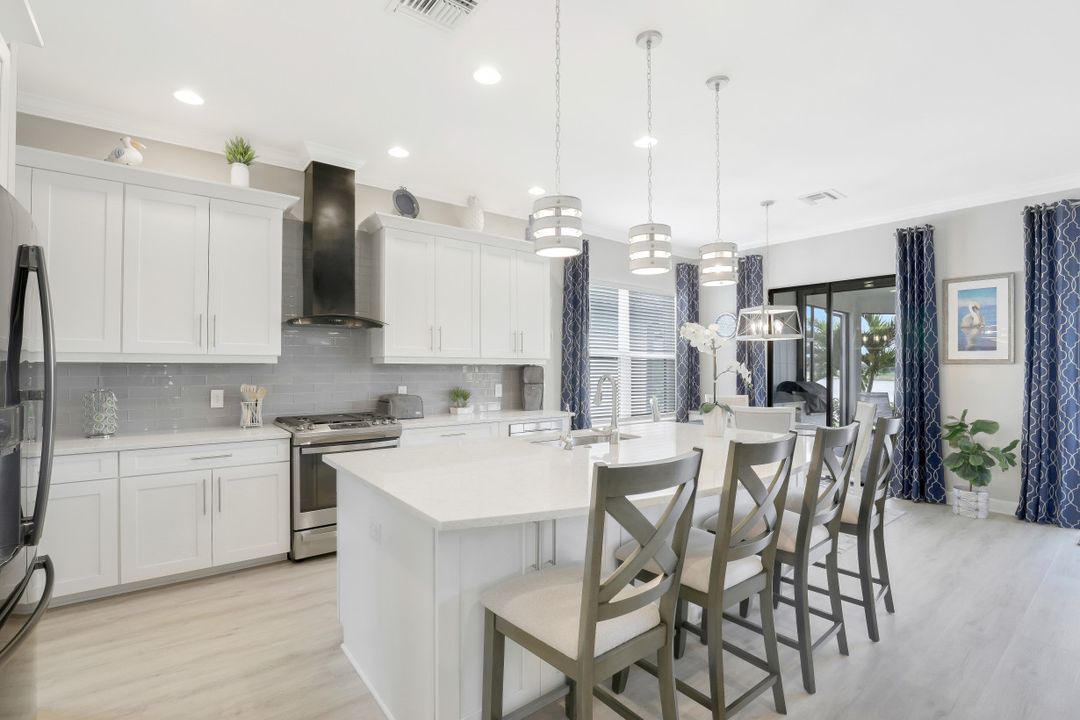 19698 Estero Pointe Ln, Fort Myers, FL 33908