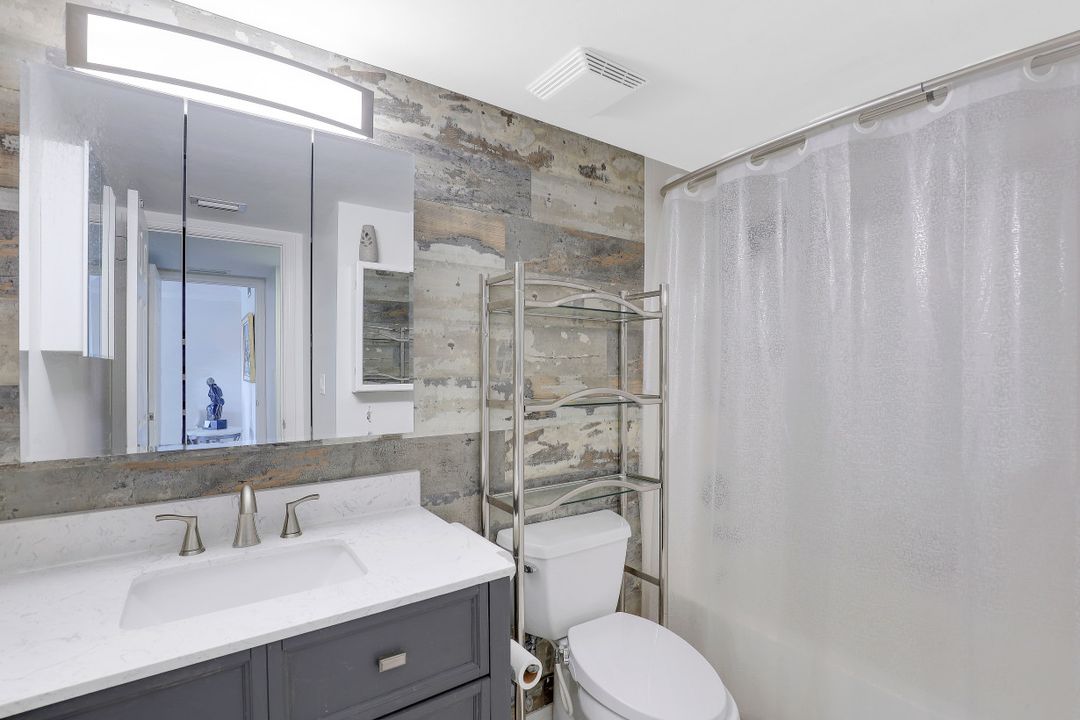 1810 Bald Eagle Dr #C, Naples, FL 34105