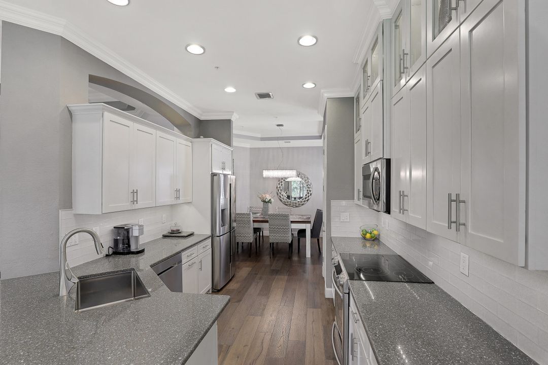 9512 Ironstone Terrace #201, Naples, FL 34120