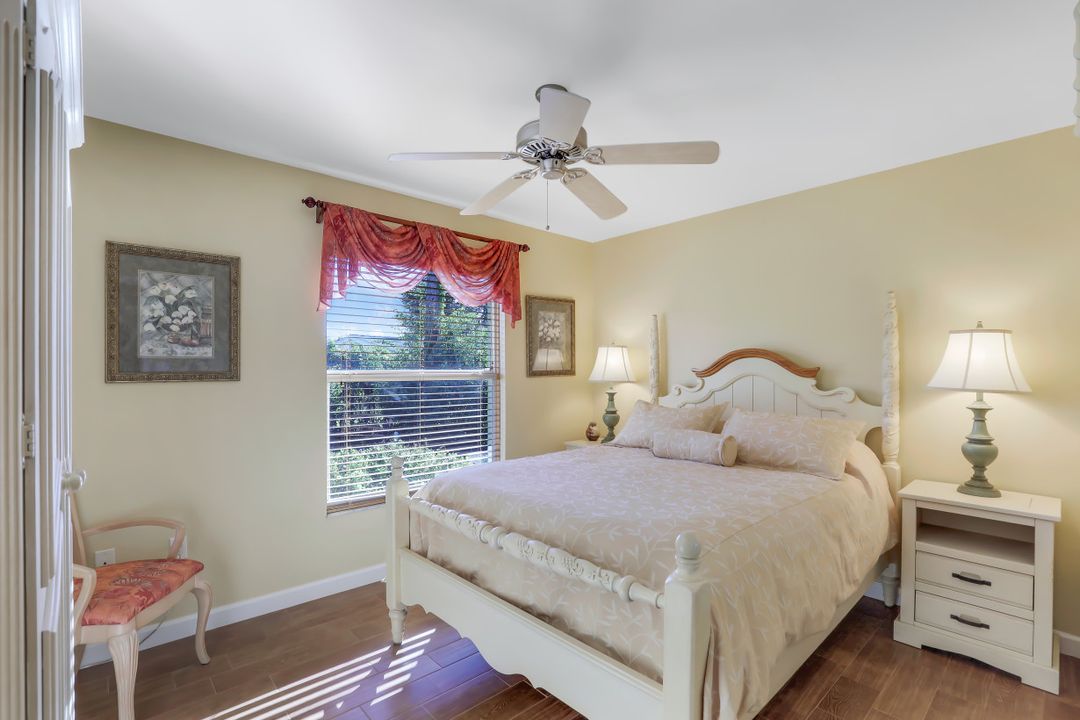 5013 Catalina Ct, Naples, FL 34112