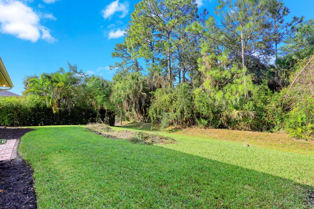 19 Heritage Way, Naples, FL 34110