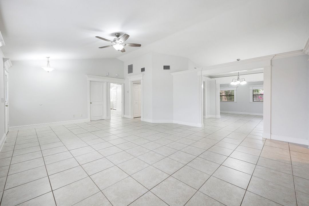 412 Gleason Pkwy, Cape Coral, FL 33914