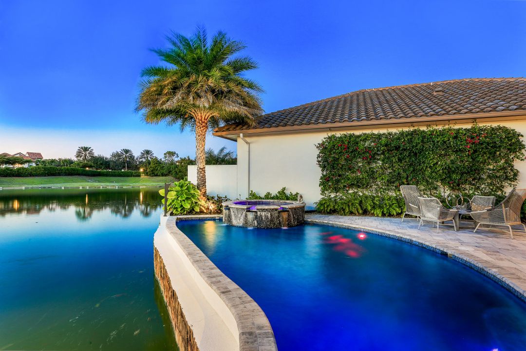 16428 Talis Park Dr, Naples, FL 34110