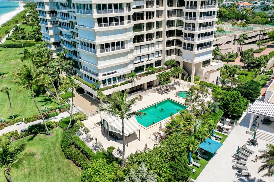 4301 Gulf Shore Blvd N #1700, Naples, FL 34103