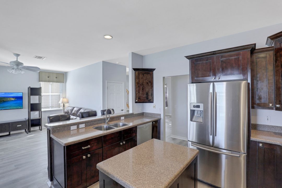 9051 Pittsburgh Blvd, Fort Myers, FL 33967