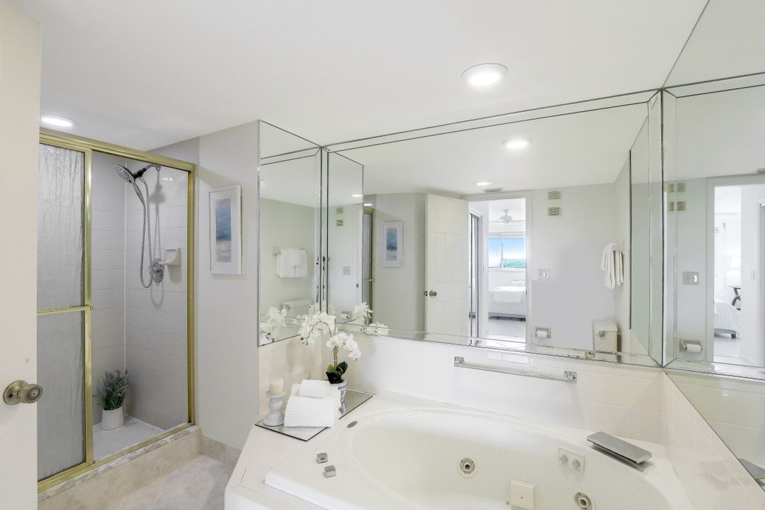 320 Horse Creek Dr #403, Naples, FL 34110