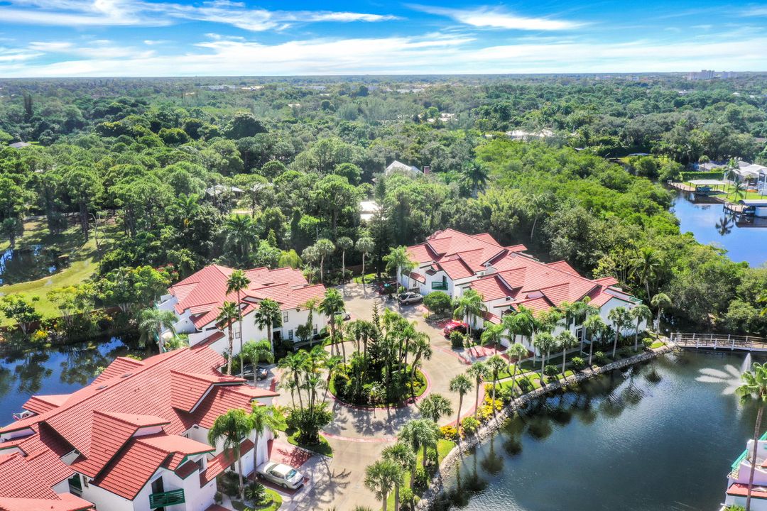 2278 Anchorage Ln #D, Naples, FL 34104