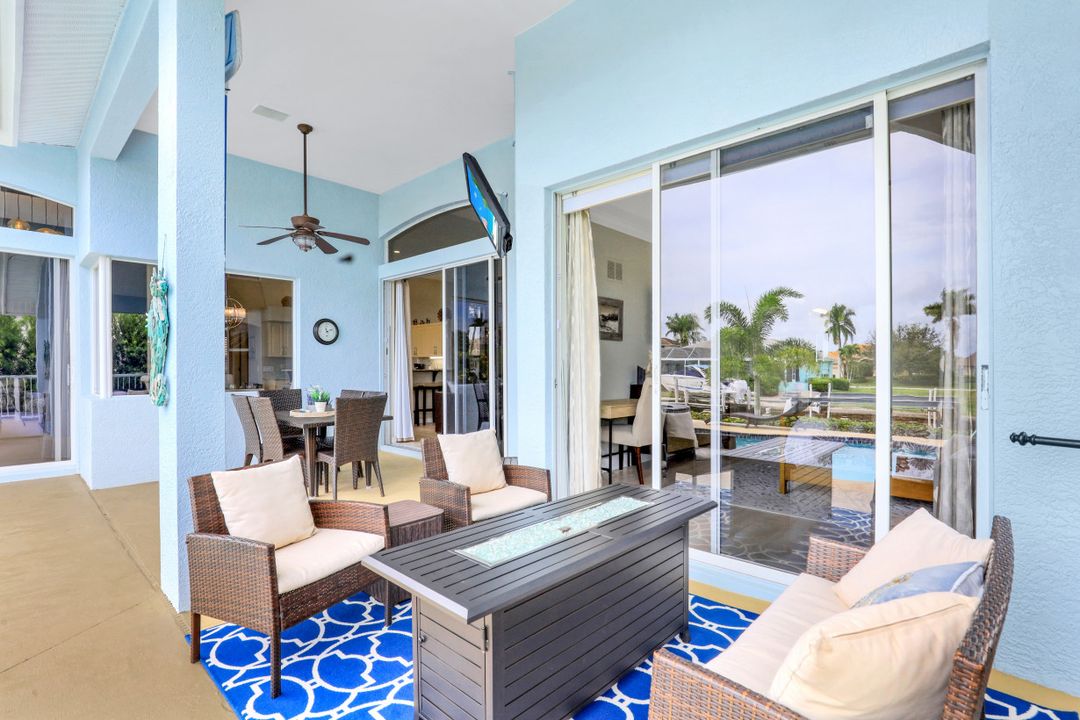 231 Seahorse Ct, Marco Island, FL 34145