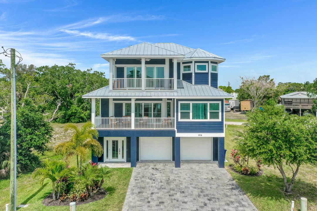 816 San Carlos Dr, Fort Myers Beach, FL 33931