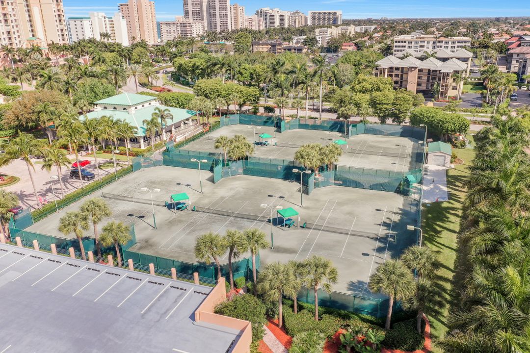 990 Cape Marco Dr #304, Marco Island, FL 34145