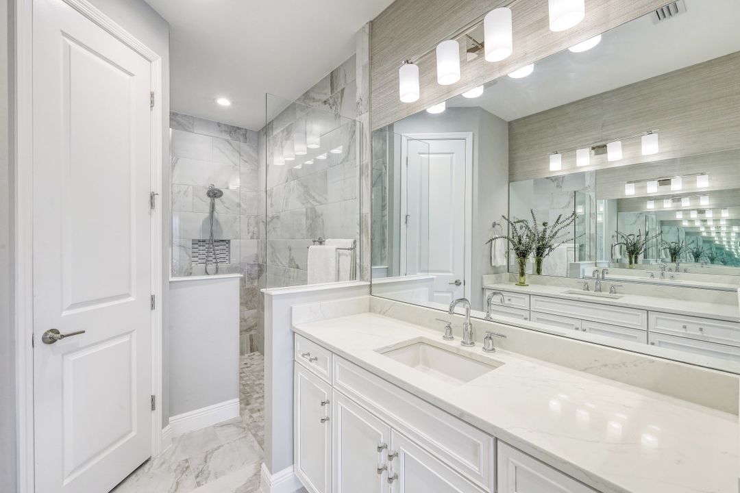 2239 Marquesa Cir, Naples, FL 34112