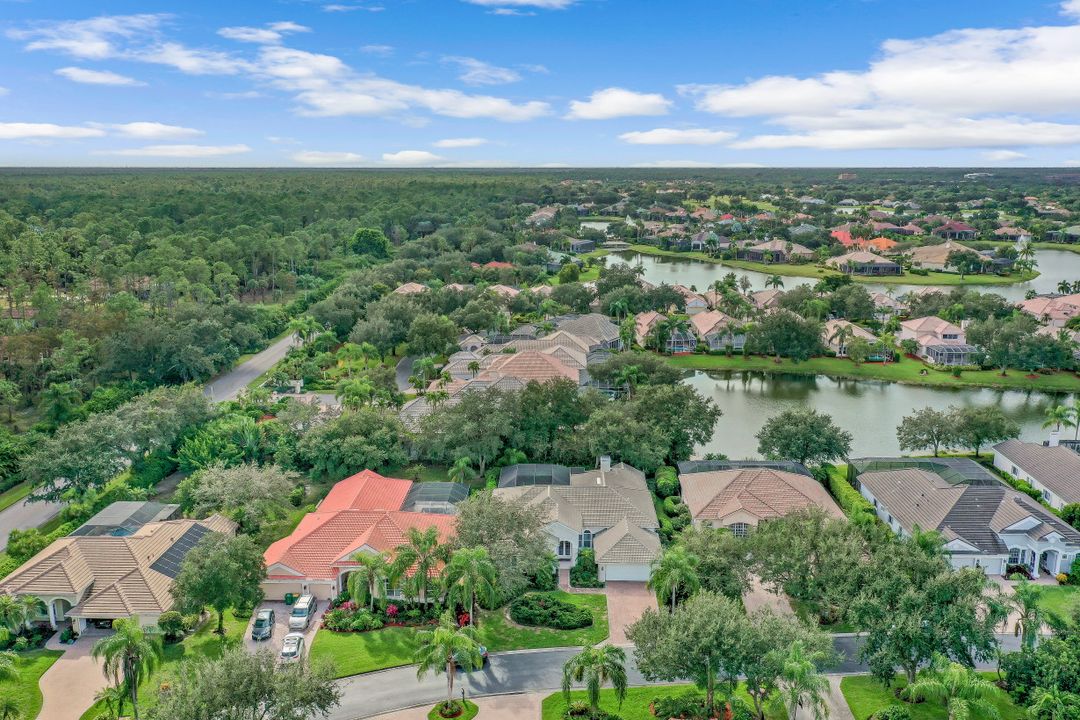 518 Wedgewood Way, Naples, FL 34119