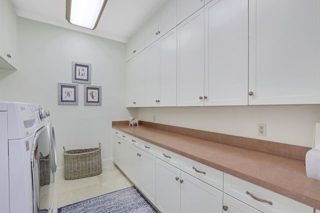 795 Brentwood Point, Naples, FL 34110