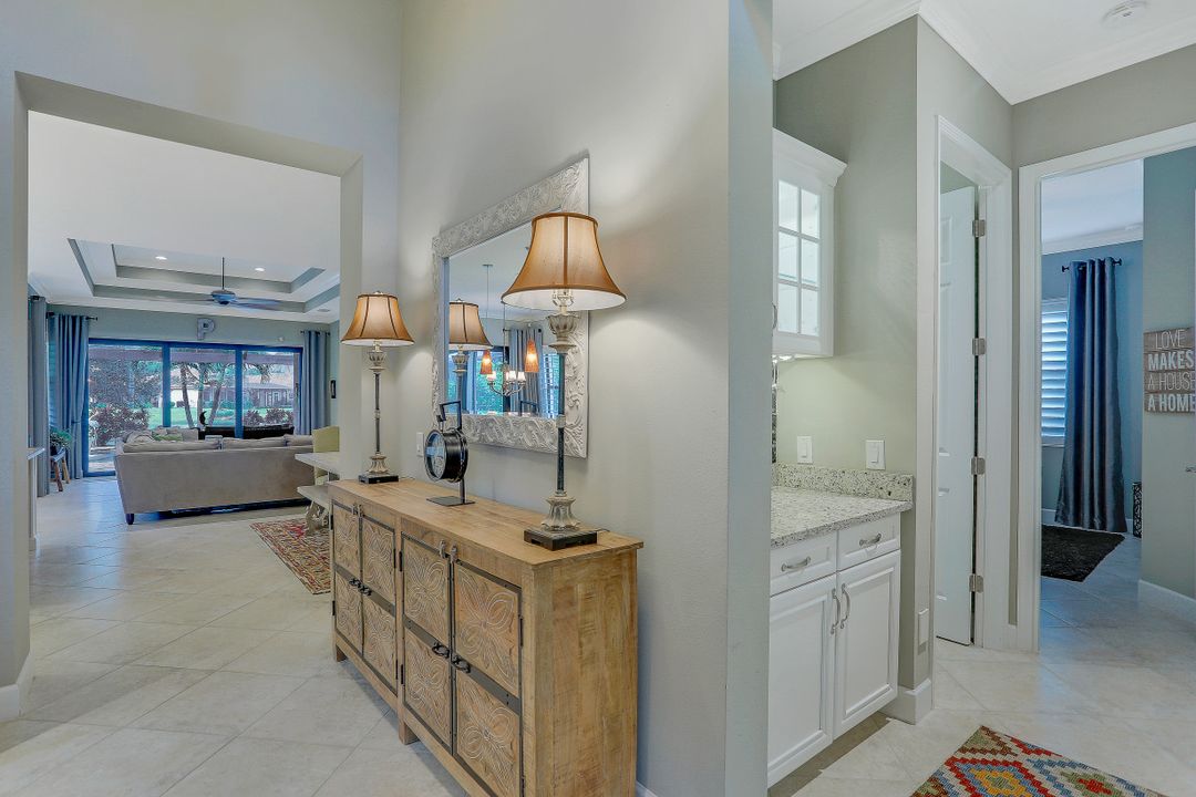 9104 Isla Bella Cir, Bonita Springs, FL 34135