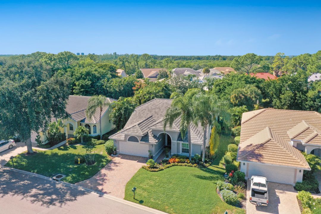 25050 Bay Cedar Dr, Bonita Springs, FL 34134