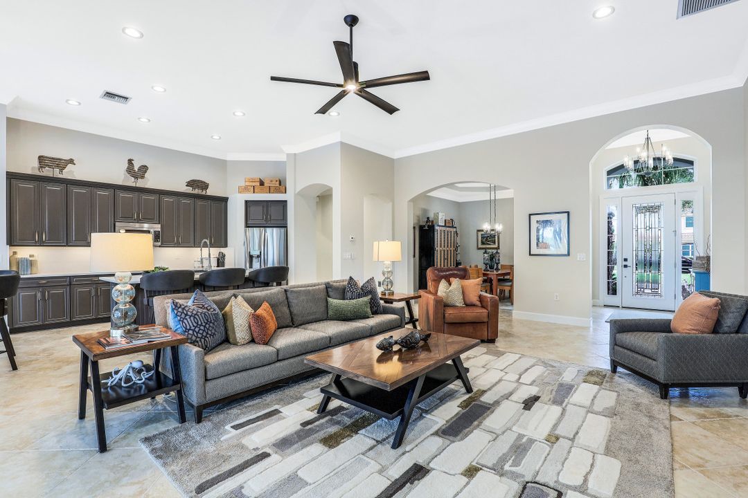 9795 Nickel Ridge Cir, Naples, FL 34120