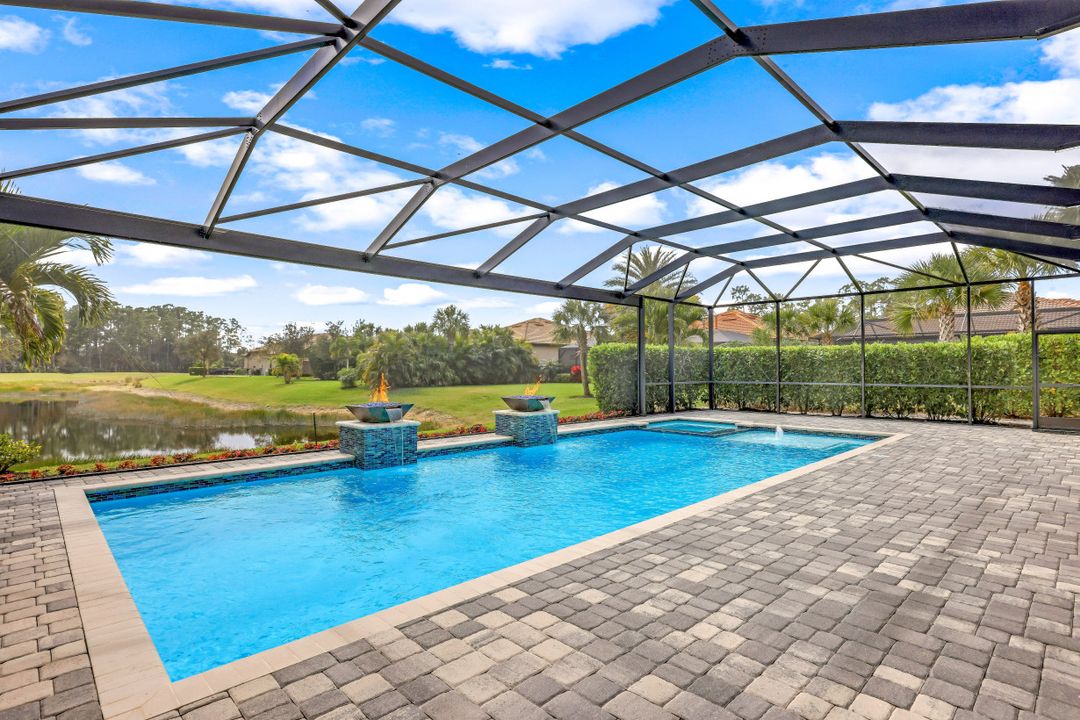 8984 Horned Lark Dr, Naples, FL 34120