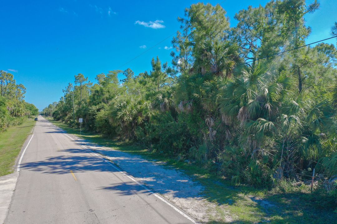 1471 Golden Gate Pkwy, Naples, FL 34105