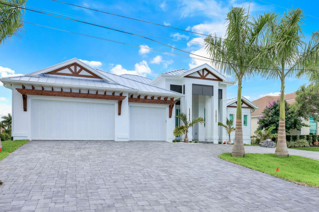5311 Mayfair Ct, Cape Coral, FL 33904