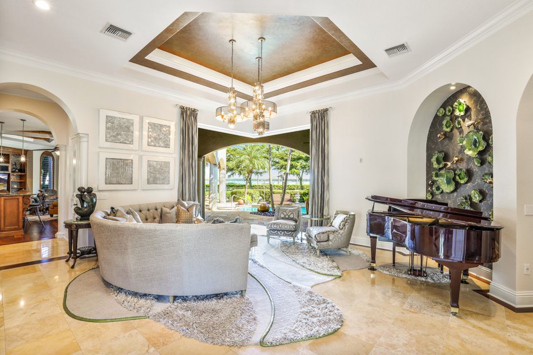 18000 Via Bellamare Ln, Miromar Lakes, FL 33913