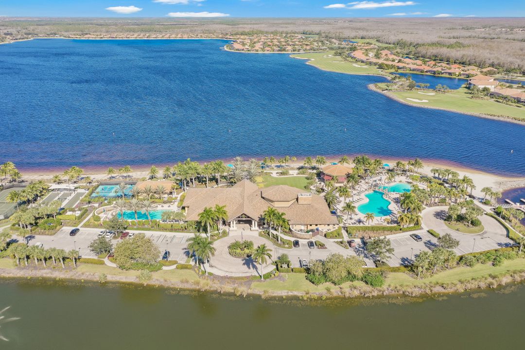 8735 Coastline Ct #102, Naples, FL 34120