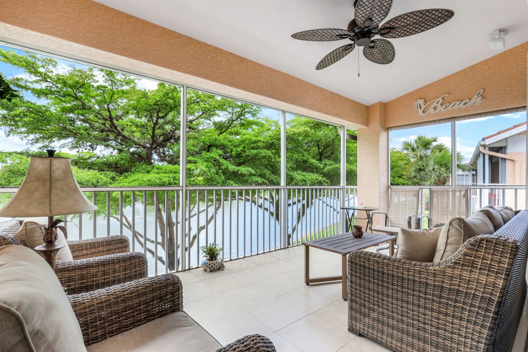 5610 Sherborn Dr #202, Naples, FL 34110