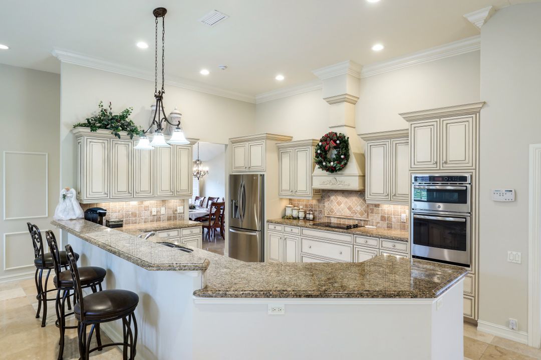 4224 Snowberry Ln, Naples, FL 34119