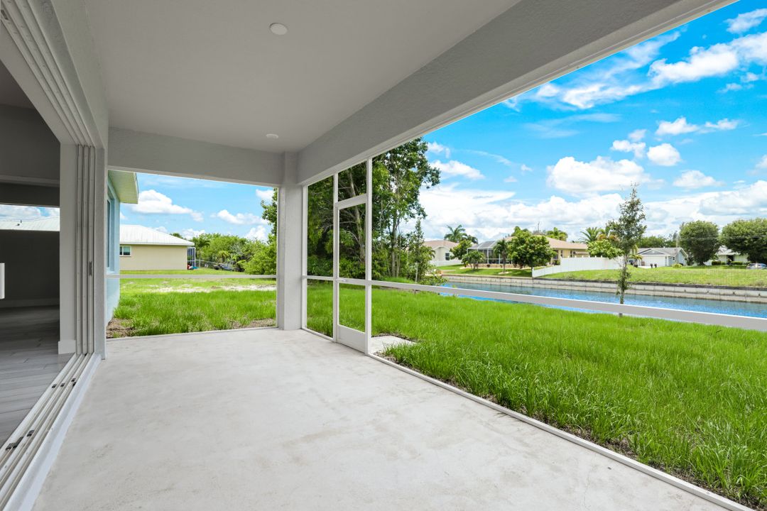 1334 SW Santa Barbara Pl, Cape Coral, FL 33991