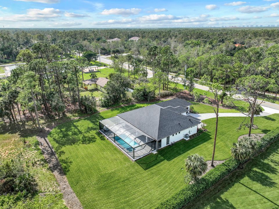 2088 Oakes Blvd, Naples, FL 34119