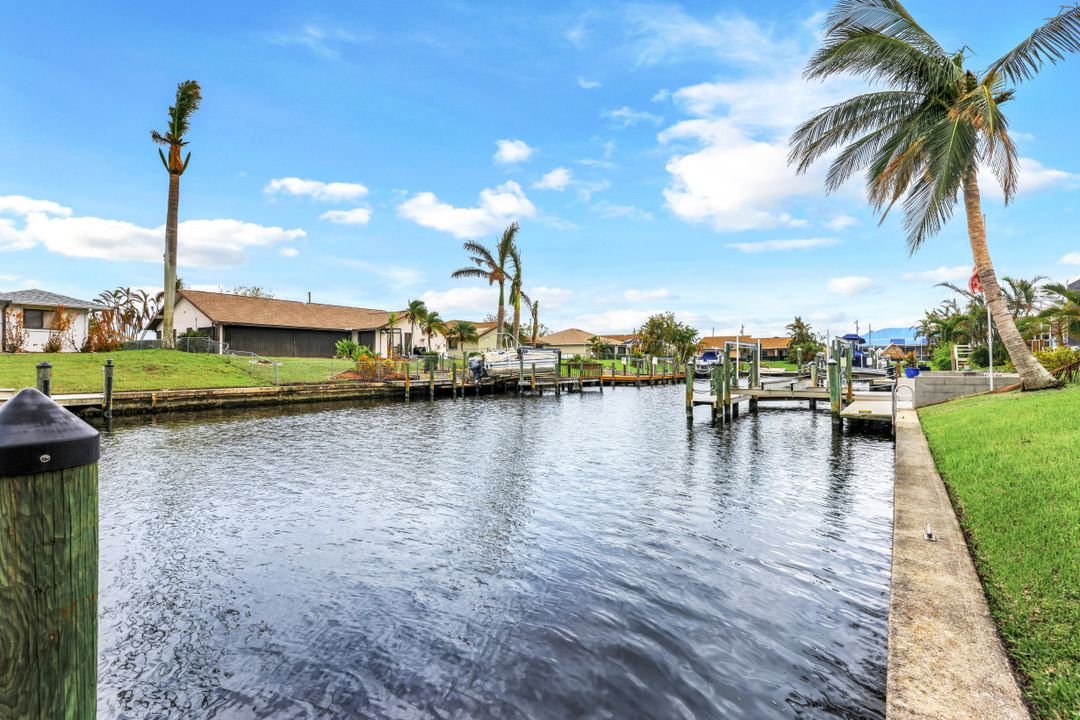 5023 SW 8th Pl, Cape Coral, FL 33914