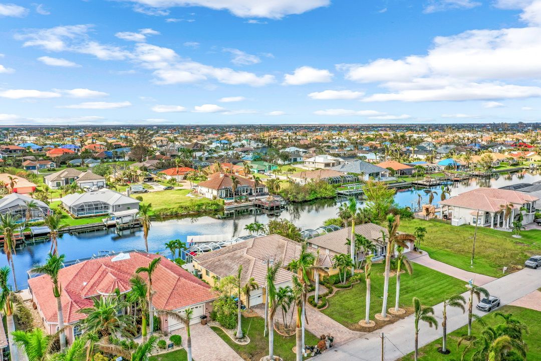 5248 SW 18th Ave, Cape Coral, FL 33914