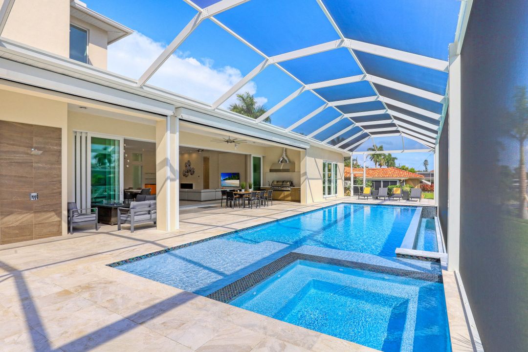 5232 Seminole Ct, Cape Coral, FL 33904