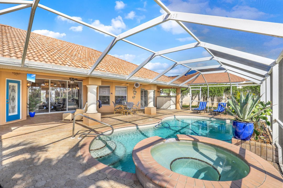 14921 Laguna Dr, Fort Myers, FL 33908