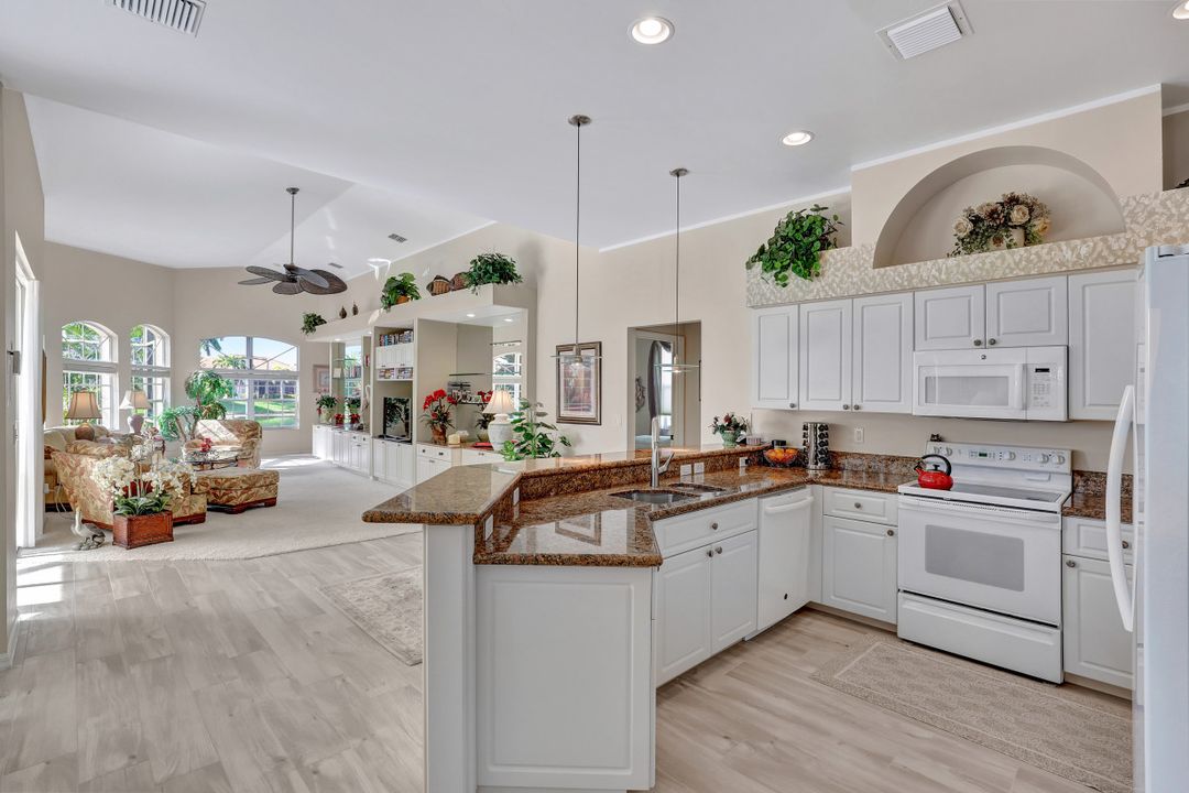 8939 Lely Island Cir, Naples, FL 34113