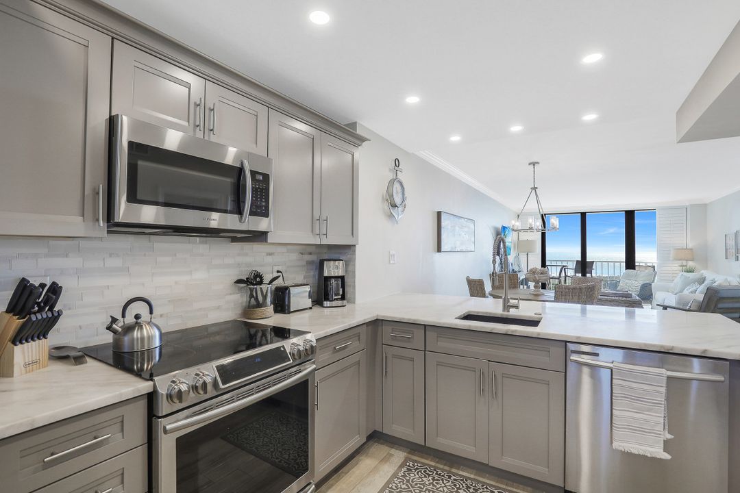 440 Seaview Ct #1205, Marco Island, FL 34145