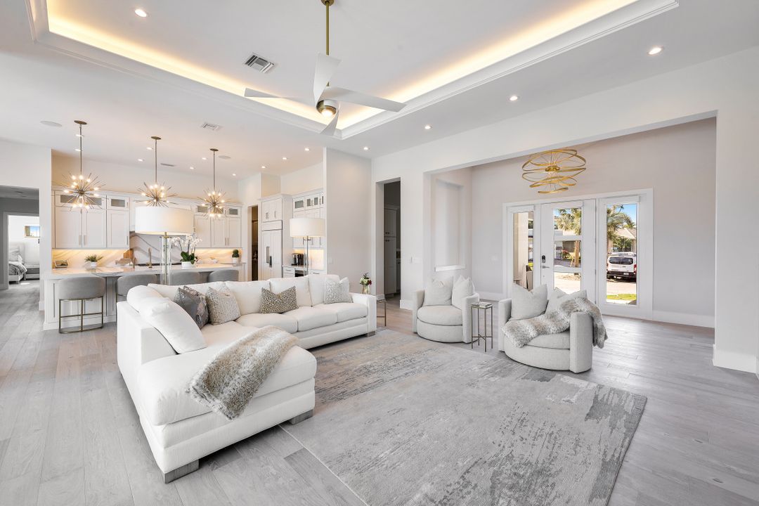 1250 Spanish Ct, Marco Island, FL 34145