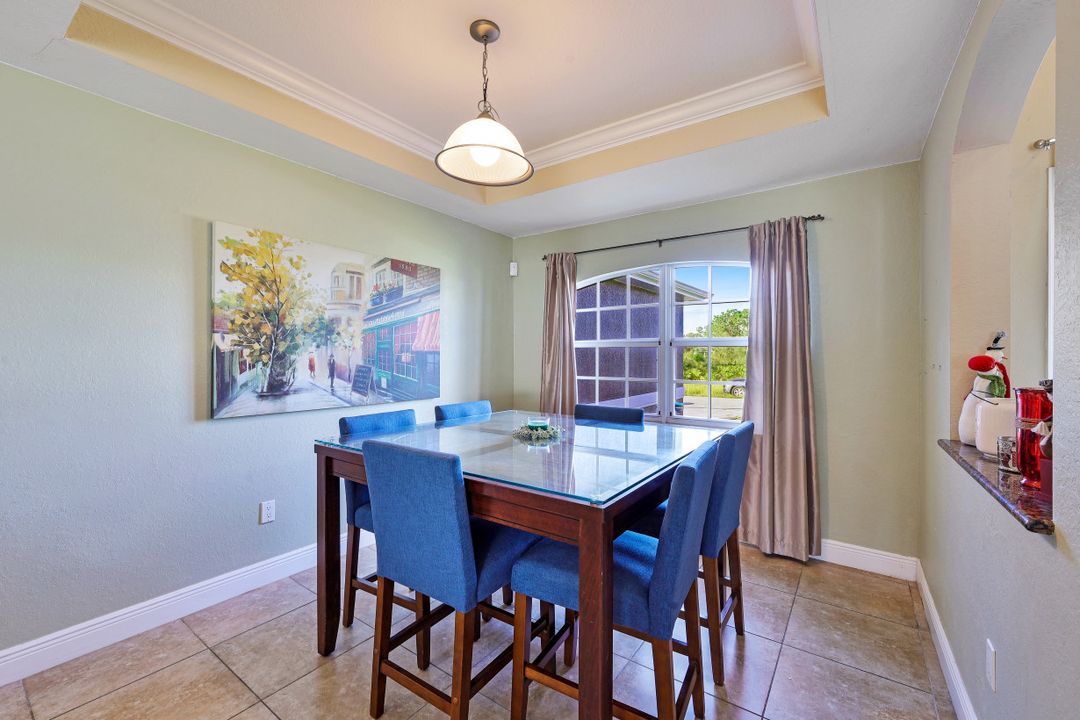 2713 10th St SW, Lehigh Acres, FL 33976