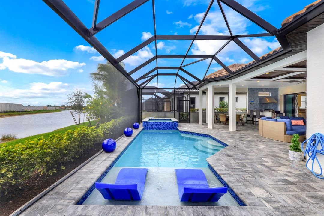 3254 Belon Ln, Naples, FL 34114