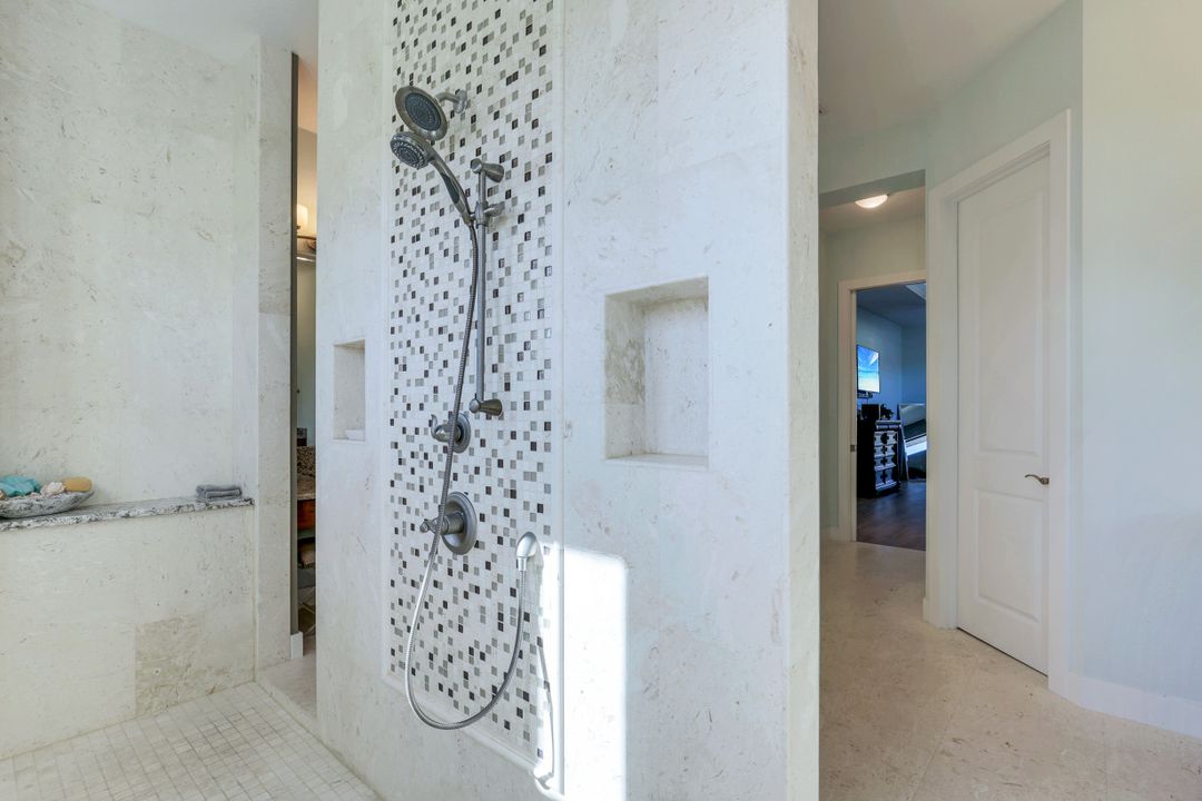 5828 SW 1st Ave, Cape Coral, FL 33914