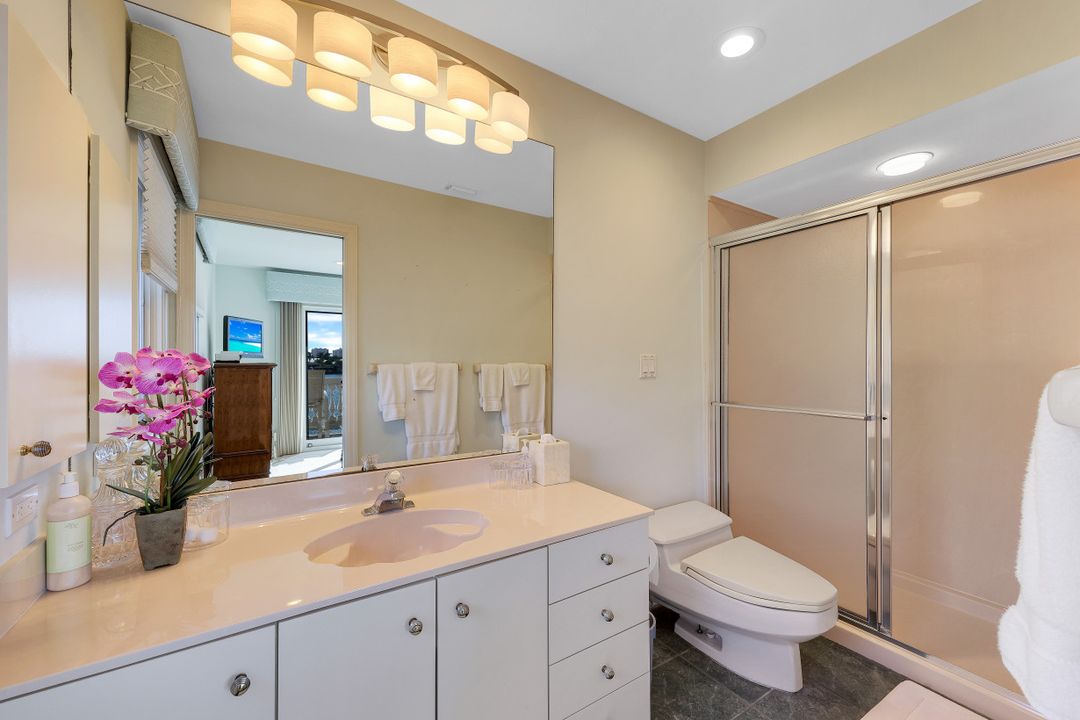 856 Inlet Dr, Marco Island, FL 34145