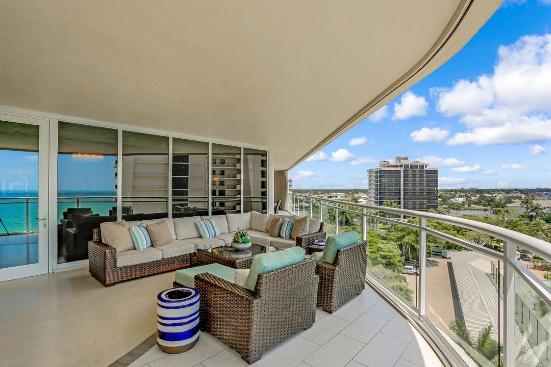 11125 Gulf Shore Dr #701, Naples, FL 34108