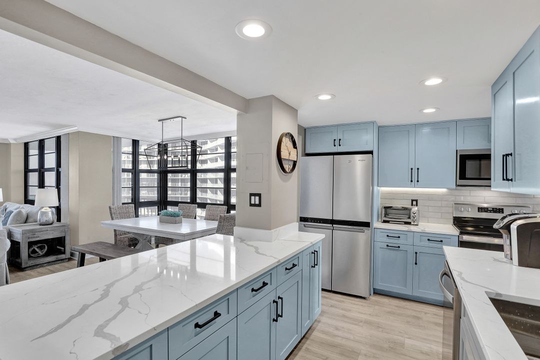 380 Seaview Ct #1403, Marco Island, FL 34145