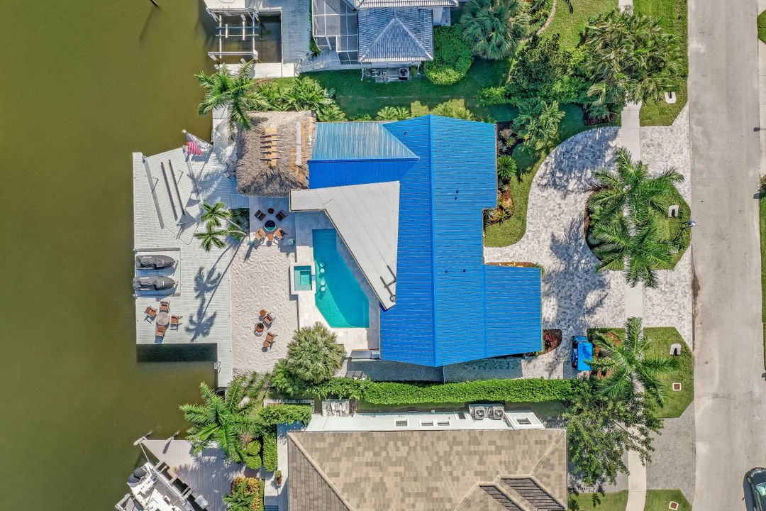 818 Perrine Ct, Marco Island, FL 34145