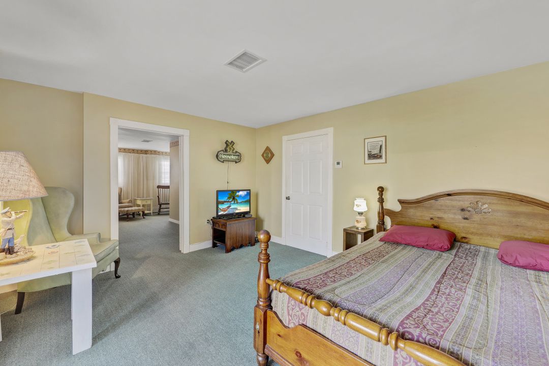 3706 Ruby Ave, Saint James City, FL 33956