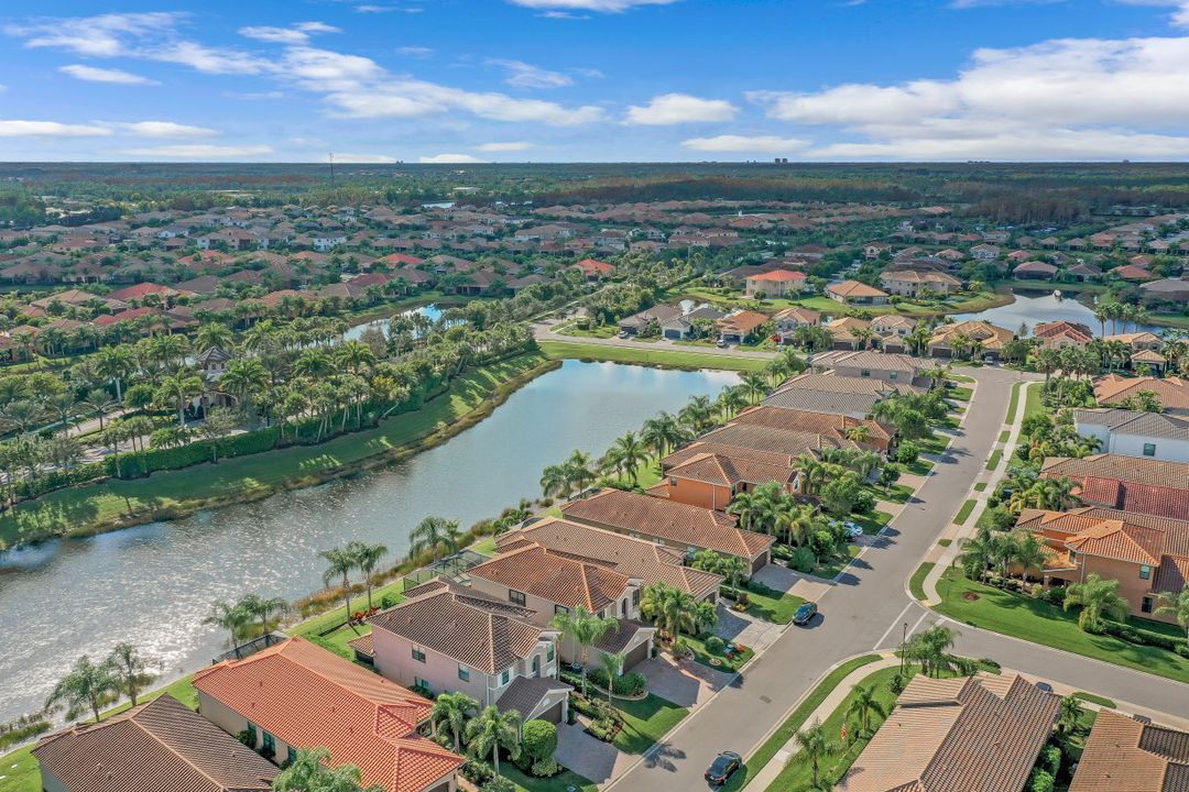 11542 Meadowrun Cir, Fort Myers, FL 33913