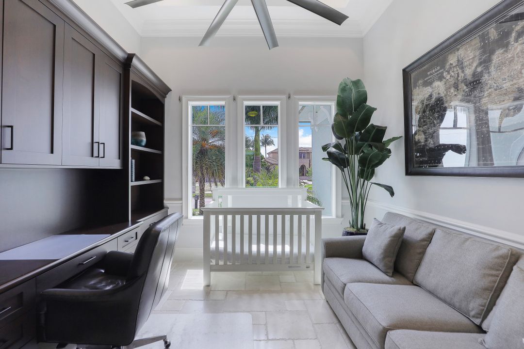 671 S Barfield Dr, Marco Island, FL 34145