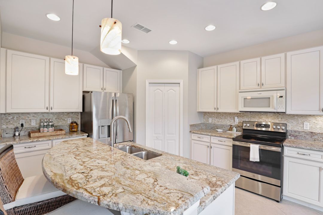 10100 N Golden Elm Dr, Estero, FL 33928