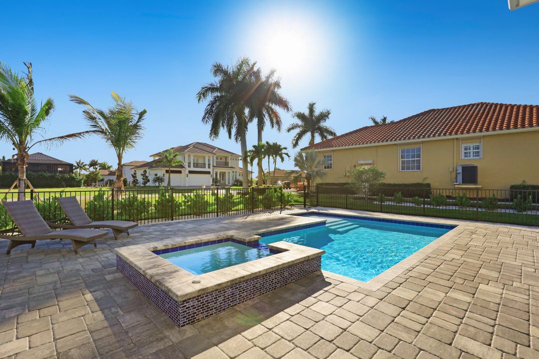 1740 Canary Ct, Marco Island, FL 34145