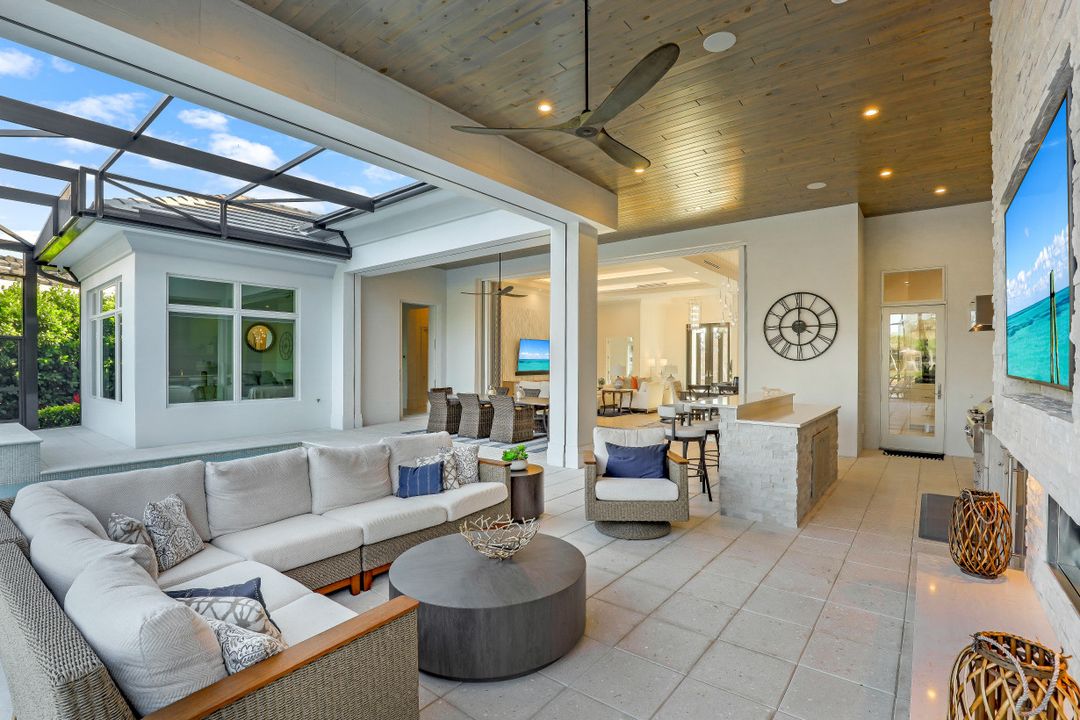 3862 Woodlake Dr, Bonita Springs, FL 34134